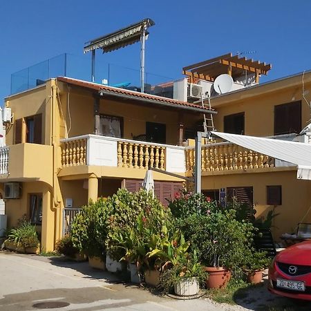 Luxury Apartment By The Sea With Private Whirlpool And Terrace 50M2 Posedarje Exteriör bild