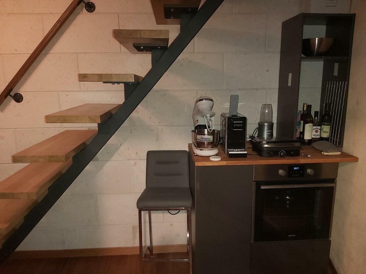 Luxury Apartment By The Sea With Private Whirlpool And Terrace 50M2 Posedarje Exteriör bild
